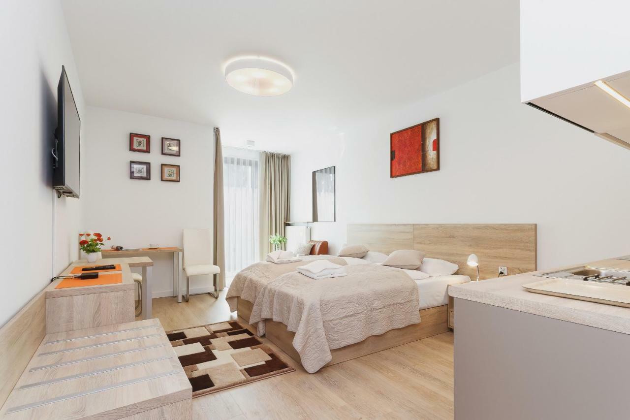 Apartment Rajska 3 By Renters Krakau